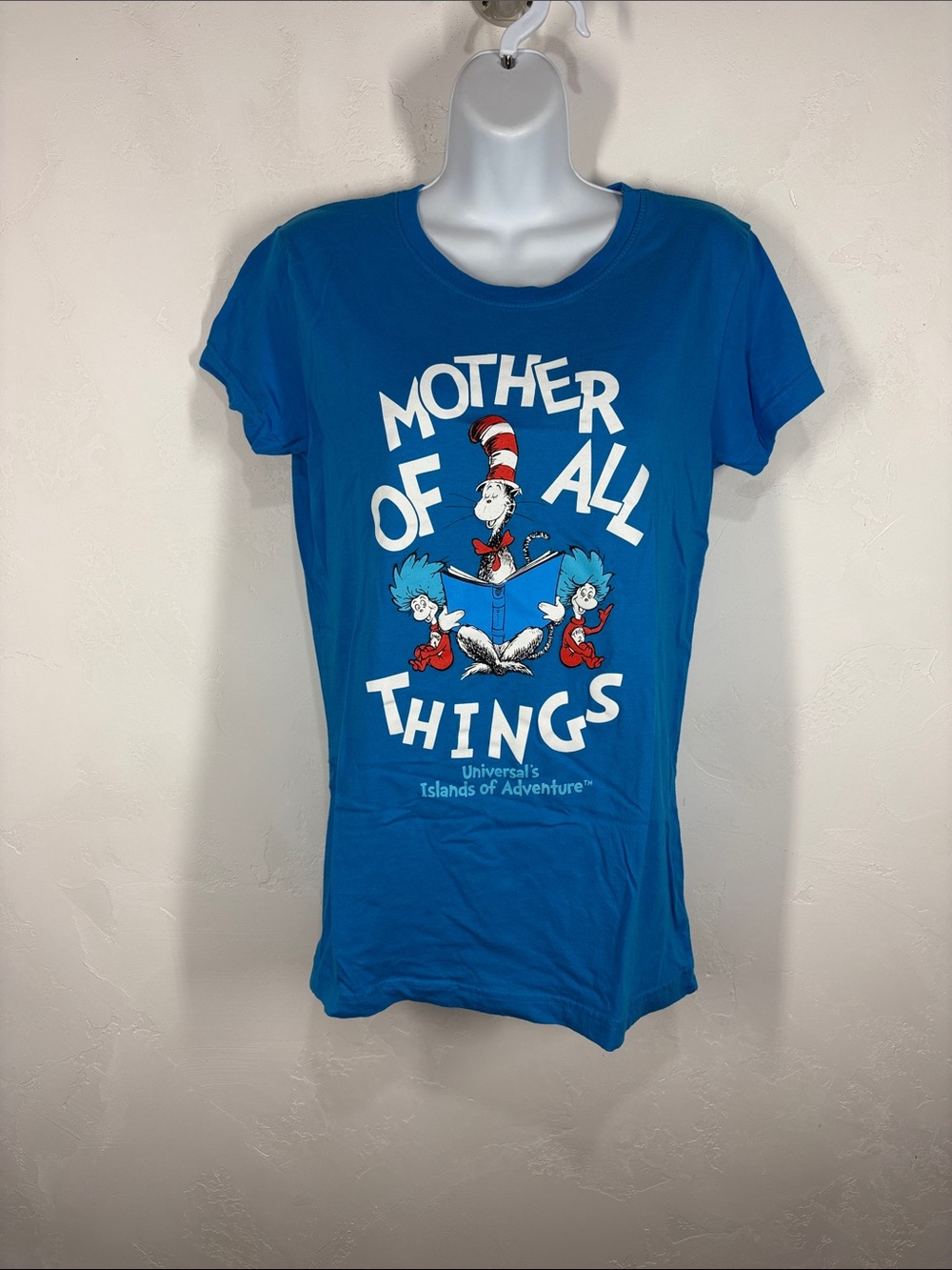 Universal Studios Cat in the Hat tee size XXL